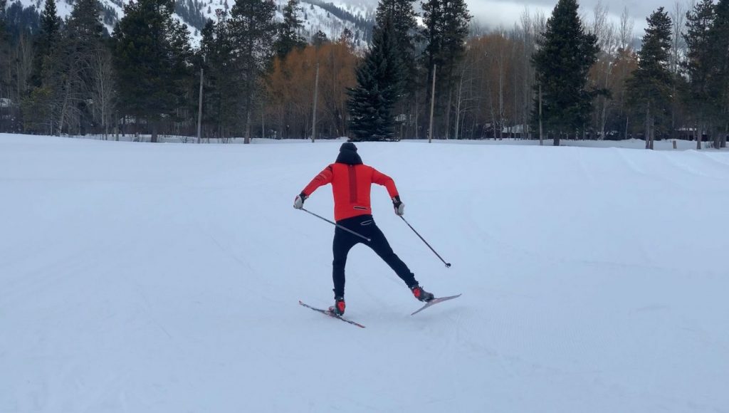 skate-skiing-fundamentals-v2-alternate-technique-jhnordic-blog