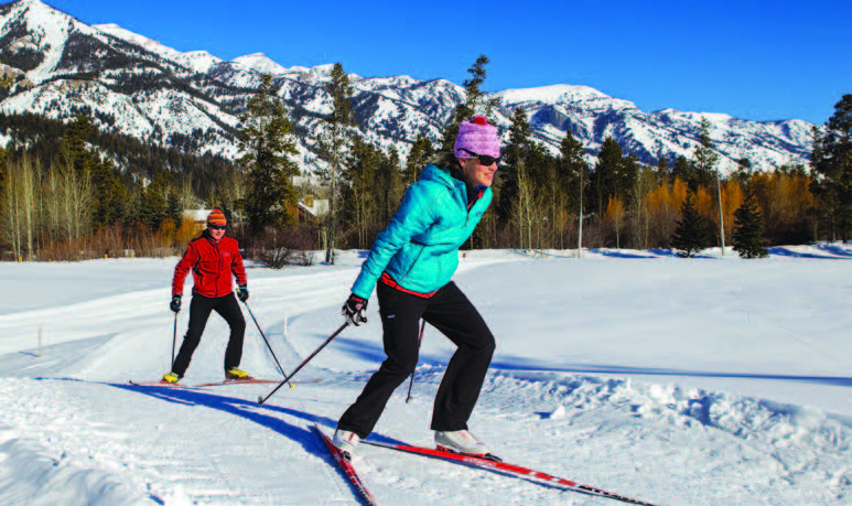 Skinny Skis team skate skiing. 