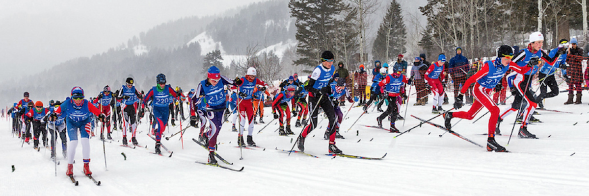 Mass start to a classic ski race