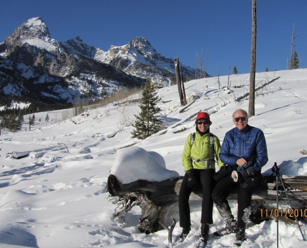 Photo of Nancy Leon and Charlie Thomson outside in winter